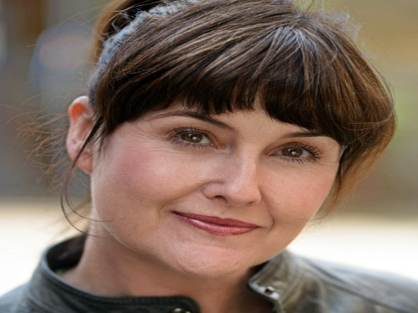 elizabeth carling
