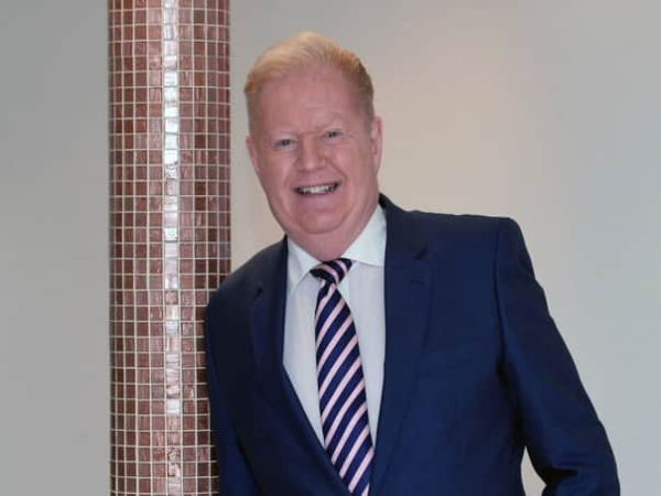 julian simmons