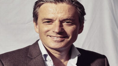 tom armstrong