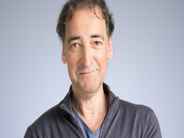 alistair mcgowan